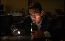 O calvário do ator de 'Glória', em Paris. Falta de trabalho obrigou Miguel Nunes a servir às mesas e acabou despedido