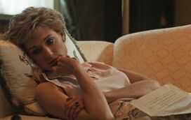 Estreia envolta em polémica: criador e atores de ‘The Crown’ defendem série de acusações de "exploração" da imagem da família real britânica