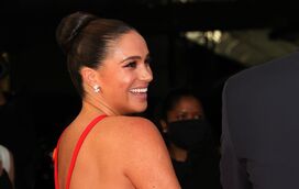 Meghan Markle brilha em entrevista a Ellen com blusa de 1800 euros