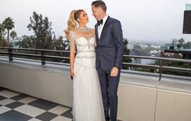 Paris Hilton mostra a lua-de-mel com o milionário Carter Reum: “Obrigada por me levares ao paraíso”