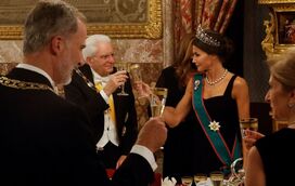 Luta de quilates! Com o controlo da pandemia, regressa a ostentação aos eventos das cortes europeias