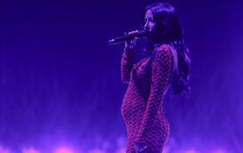 Ana Moura atua grávida de 5 meses