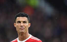 No meio da tragédia de perder um filho, Cristiano Ronaldo agradece gesto aos adeptos do rival Liverpool