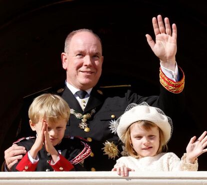 Pobres meninos ricos! O sofrimento de Jacques e Gabriella que sofrem com saudades da mãe, a princesa Charlene
