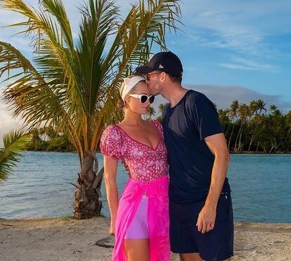 A lua-de-mel de Paris Hilton em Bora Bora