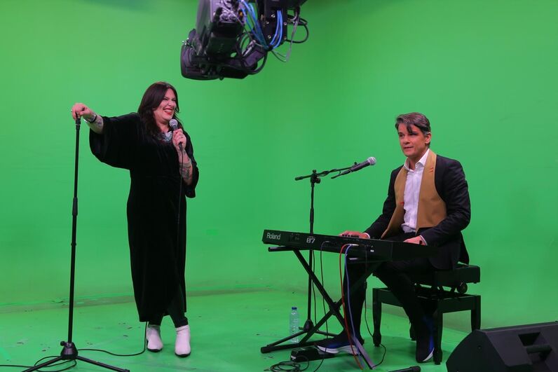 Os The Gift atuam em streaming na FLASH!