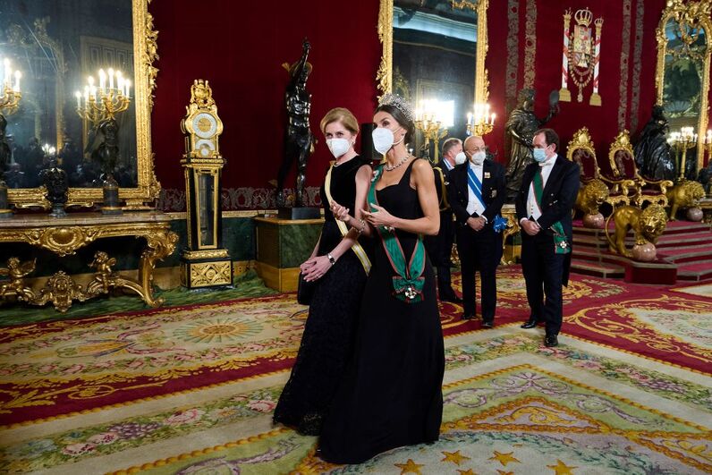 letizia, espanha, jantar de gala, tiara, joias, italia, palacio real, felipe vi