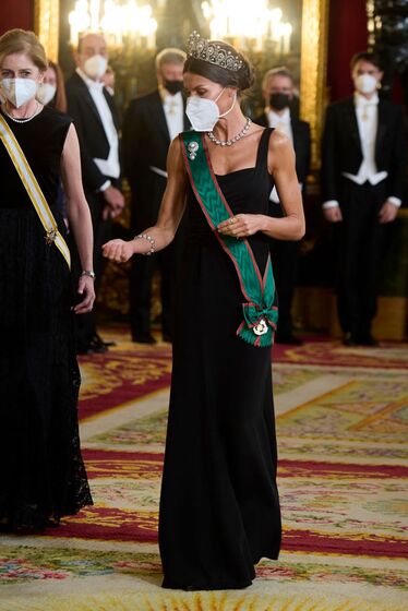 letizia, espanha, jantar de gala, tiara, joias, italia, palacio real, felipe vi