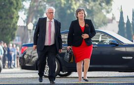 Eduardo Cabrita, meu amor! A incrível história da mulher de ferro que defende o ex-ministro com unhas e dentes