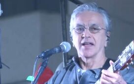 Caetano Veloso testa positivo à covid-19 e conta como está a viver estes dias com a doença