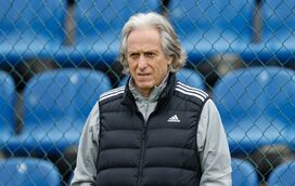 Jorge Jesus chora a morte do irmão e deixa Arábia Saudita para funeral