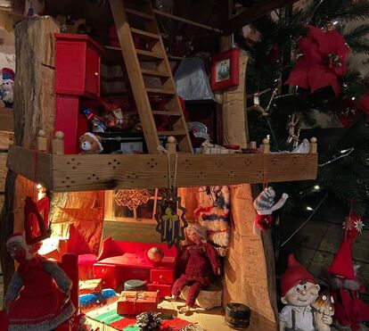 Descalço e com pijama vermelho. Foi assim que Cristiano Ronaldo celebrou o Natal rodeado da família 