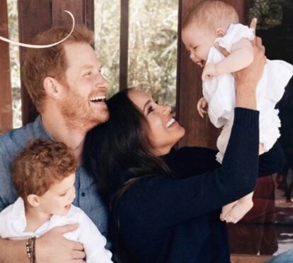 Finalmente, a primeira foto em que se vê a cara de Lilibet, a filha de Meghan e Harry