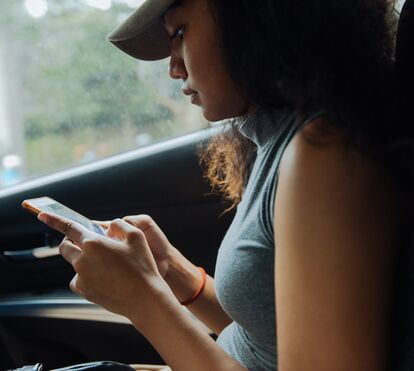Homem detido por burla 'Olá Pai/Olá Mãe' no Whatsapp. Tinha 224 cartões telefónicos a operar em simultâneo 