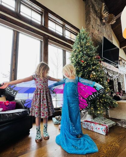 Daniela Ruah, River Olsen, Sierra Olsen