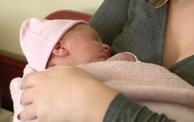 Margarida nasceu à meia noite no Hospital Garcia de Horta em Almada. Conheça a história