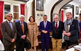 Carlos Moedas conta tudo sobre como e onde conheceu a mulher da sua vida, Céline Abecassis