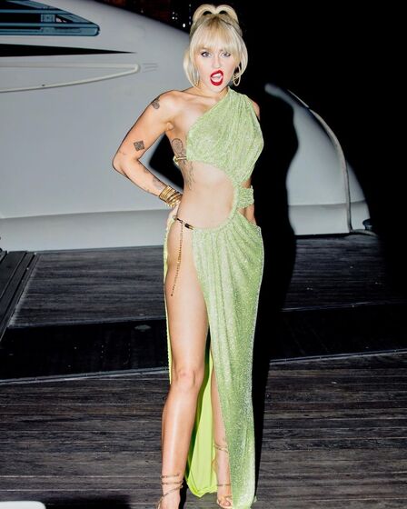 Miley Cyrus, cantora, final de ano