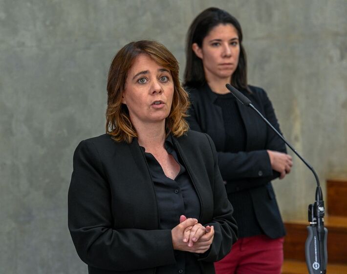 Catarina Martins e uma das gémeas Mortágua 