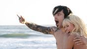Pam & Tommy, Pamela Anderson, Tommy Lee, Sebastian Stan, Lily James