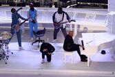 Eminem em protesto no palco do Super Bowl