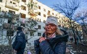 Quem é Olena Kurilo, a professora ucraniana que se tornou a imagem da guerra que está a arrasar a Ucrânia