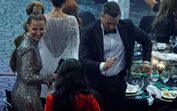 Cristina Ferreira diverte-se na gala da TVI