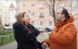 Debora Neves tenta esquecer polémicas e esquecimentos da TVI ao entrar no novo videoclip de Guita Pimpolho