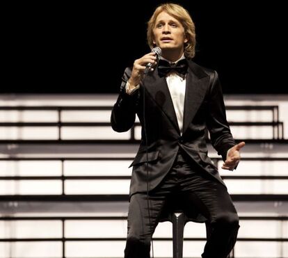 Apartamento de Claude François, estrela da música francesa dos anos 70, assombrado pela morte