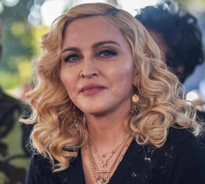 Ninguém a segura! Mais atrevida que nunca, Madonna partilha fotografia em topless
