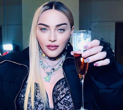 Irreconhecível! Madonna volta a operar a cara e já não está assim