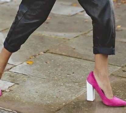 Quer seguir as tendências? Então, sapatos e sandálias têm de ser nesta cor