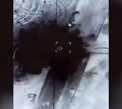 Imagens mostram drone ucraniano a atingir lança-mísseis russo