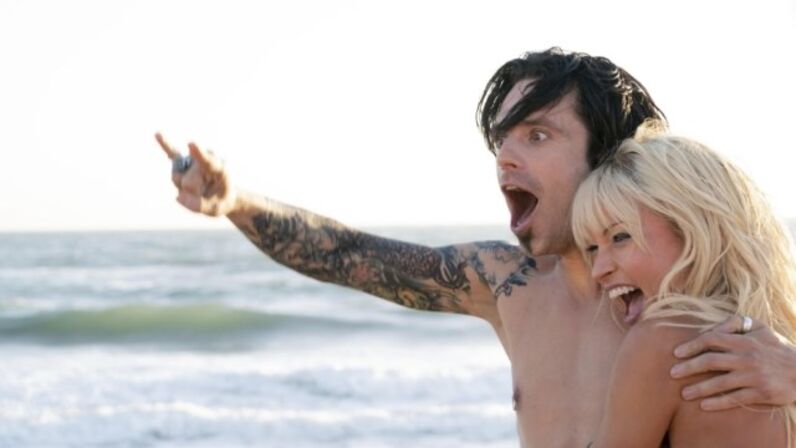 Pam & Tommy, Pamela Anderson, Tommy Lee, Sebastian Stan, Lily James
