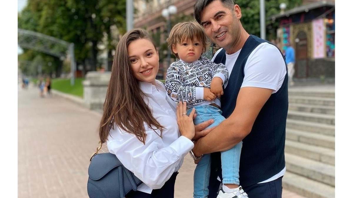 Mulher do treinador Paulo Fonseca relata tragédia na Ucrânia após fuga do país foto