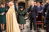 Rainha Isabel II, Príncipe André
