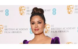 Salma Hayek protagonizou um momento ternurento com o mais recente membro da família Pinault