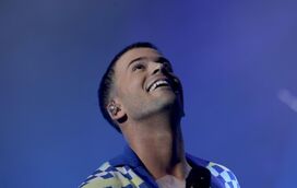 David Carreira, de 30 anos, fez recentemente um implante capilar e o resultado ficou à vista
