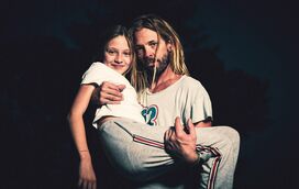 Foo Fighters perdem o seu amado Taylor Hawkins