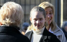 "Reino" de Victoria Federica em perigo! Irene, a 'infanta 'esquecida' dos Bourbon, ganha protagonismo em festa de arromba