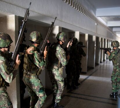 Guerra global: Grupo de 20 ex-paraquedistas portugueses vai combater russos na Ucrânia