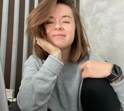 Jovem Anastasiia Yalanskaya morre baleada quando entregava comida a canil nos arredores de Kiev