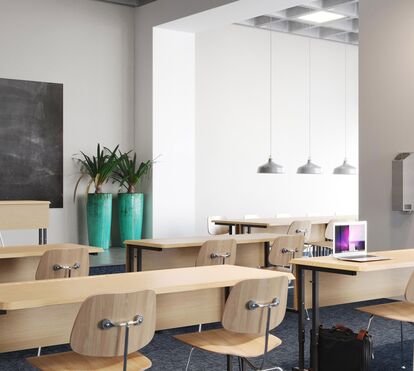 Em Escolas e Infantários…