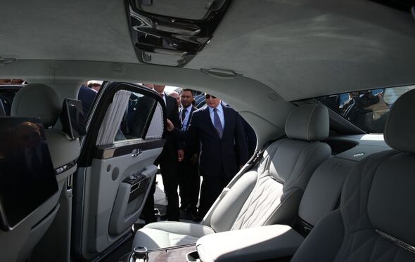 Vladimir Putin, limusine