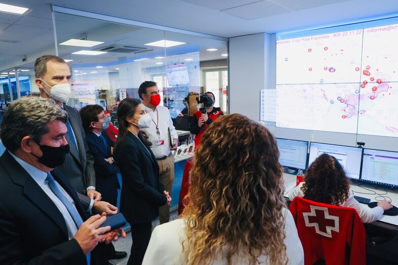 Filipe VI e Letizia na visita à Cruz Vermelha Espanhola