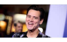 Este não é o Jim Carrey que conhecemos! Ator aparece irreconhecível... 