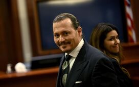Faz fortuna com a pintura. Johnny Depp ganha milhões com quadros da sua autoria e já nem precisa do cinema