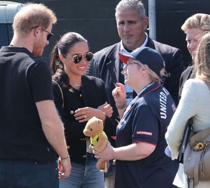 A razia continua! Carlos III corre com o homem que tanto mal fez a Harry e a Meghan Markle