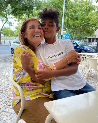 Dolores Aveiro e Cristiano Júnior