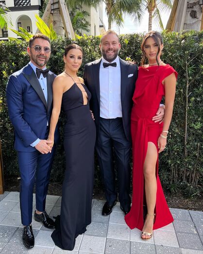 Eva Longoria com amigos